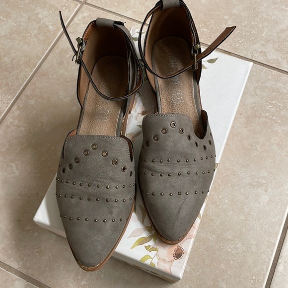 Mi.iM Jones shoes - Picture 3 of 10